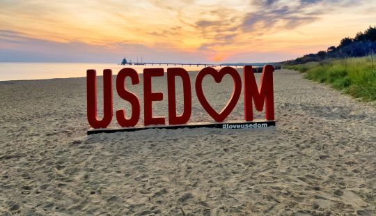 Genießt Usedom entspannt mit der UsedomCard – Ostseeurlaub mit digitaler Gästekarte bei der Kurverwaltung Zinnowitz: Hier informieren!