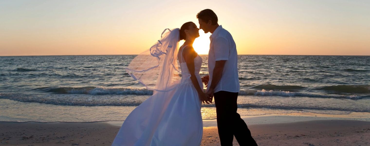 Erlebt unvergessliche Momente für eure Hochzeit am Ostseestrand - Hier bei der Kurverwaltung Zinnowitz informieren!