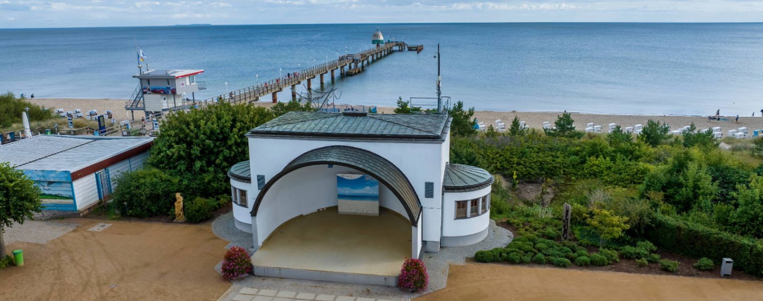 Konzertmuschel & Strandpromenade / Zinnowitz Konzertmuschel an der Strandpromenade Zinnowitz – live Musik und Ostseeurlaub direkt am Strand