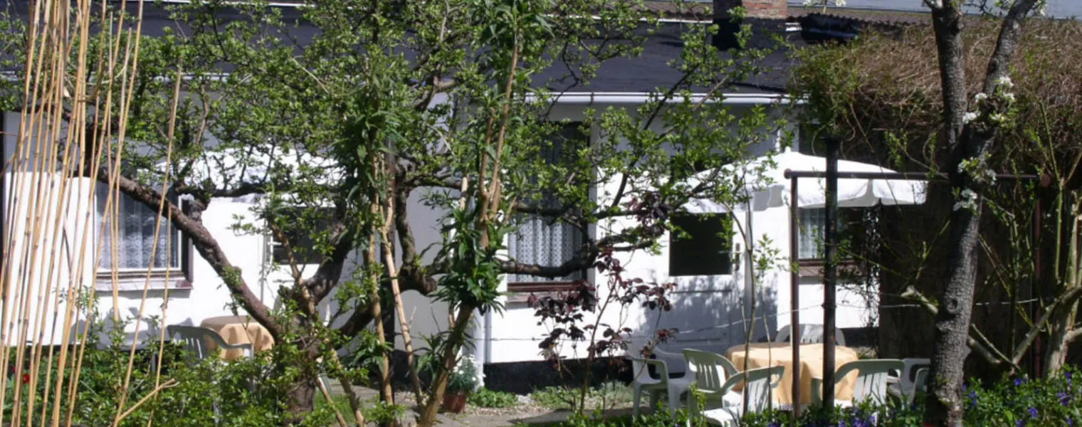 Gemütliche Unterkunft Amselhain mit grünem Garten in Zinnowitz – entspannter Urlaub an der Ostsee