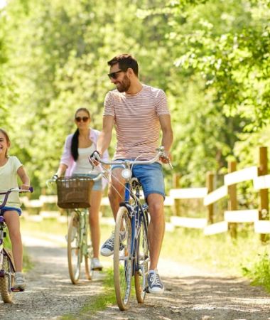 Familienzeit auf dem Fahrrad durch Zinnowitz: Aktiv & Entspannt im Sommerurlaub!