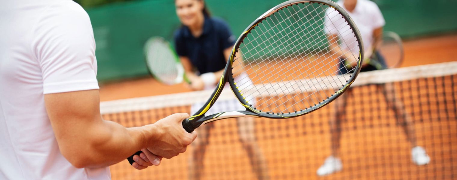 Schnappt euch den Tennisschläger und los geht’s – Aktivurlaub mit Tennis in Zinnowitz
