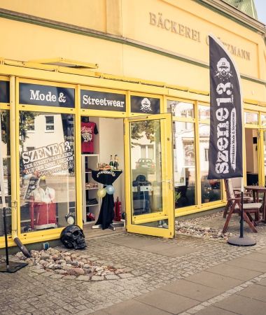 Modernes Ambiente bei Szene 13 – cooler Spot für euren Urlaubslook