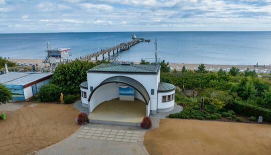Konzertmuschel an der Strandpromenade Zinnowitz – live Musik und Ostseeurlaub direkt am Strand