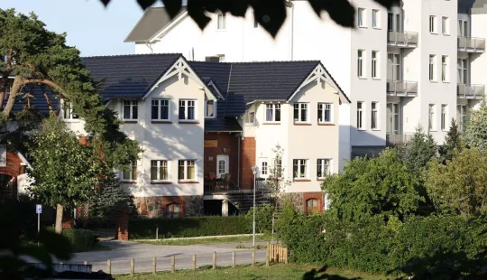 Einladende Villa Roseneck in Zinnowitz – eure gemütliche Ferienwohnung für den perfekten Ostseeurlaub